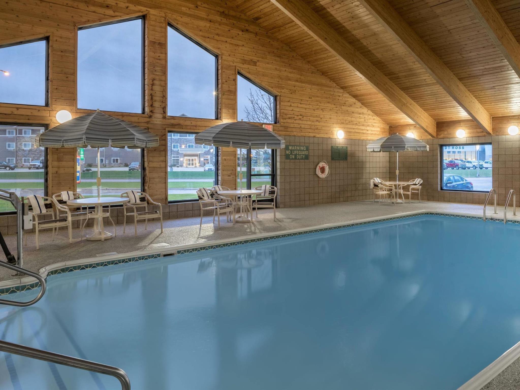 Americinn By Wyndham Valley City Conference Center Bagian luar foto