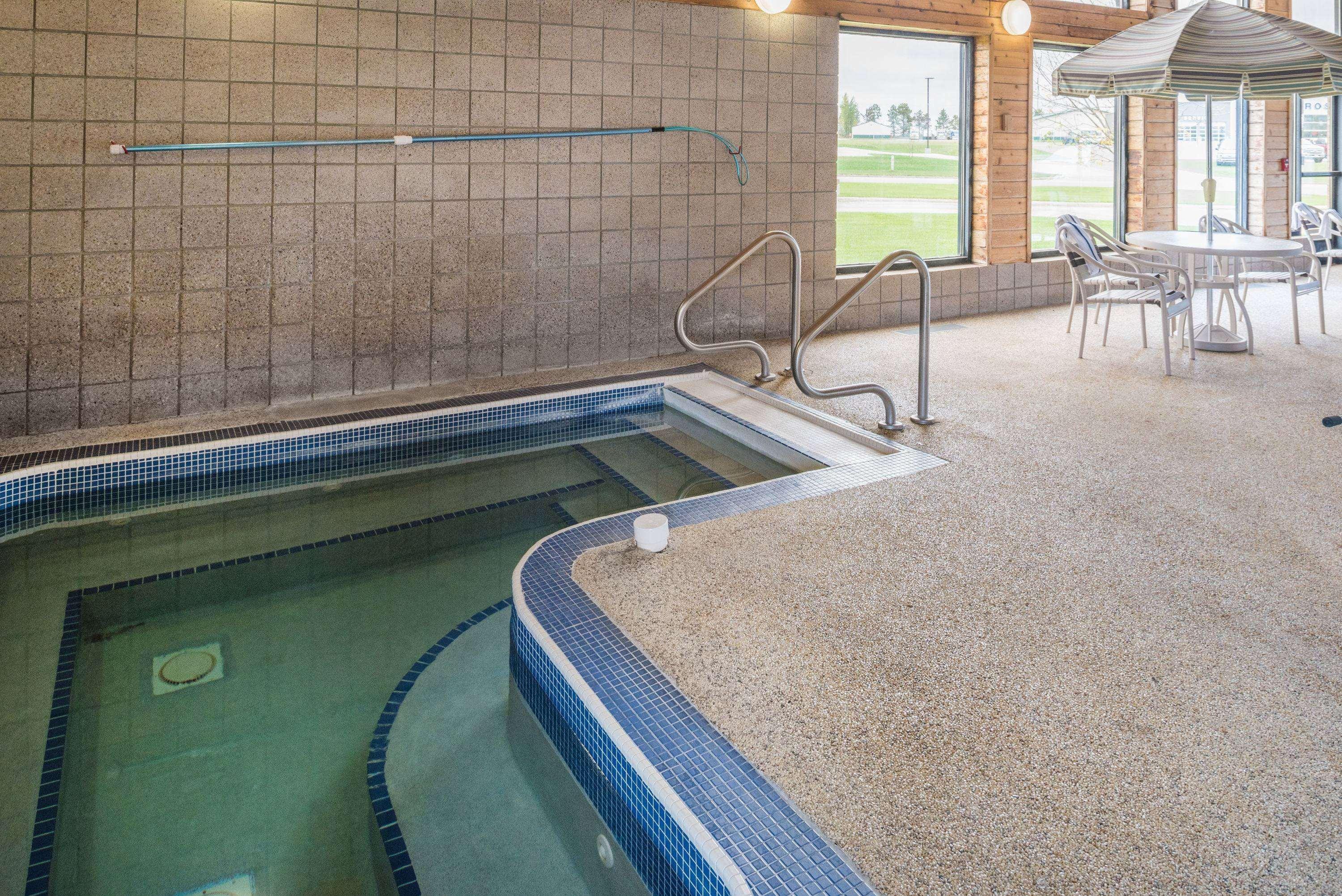 Americinn By Wyndham Valley City Conference Center Bagian luar foto