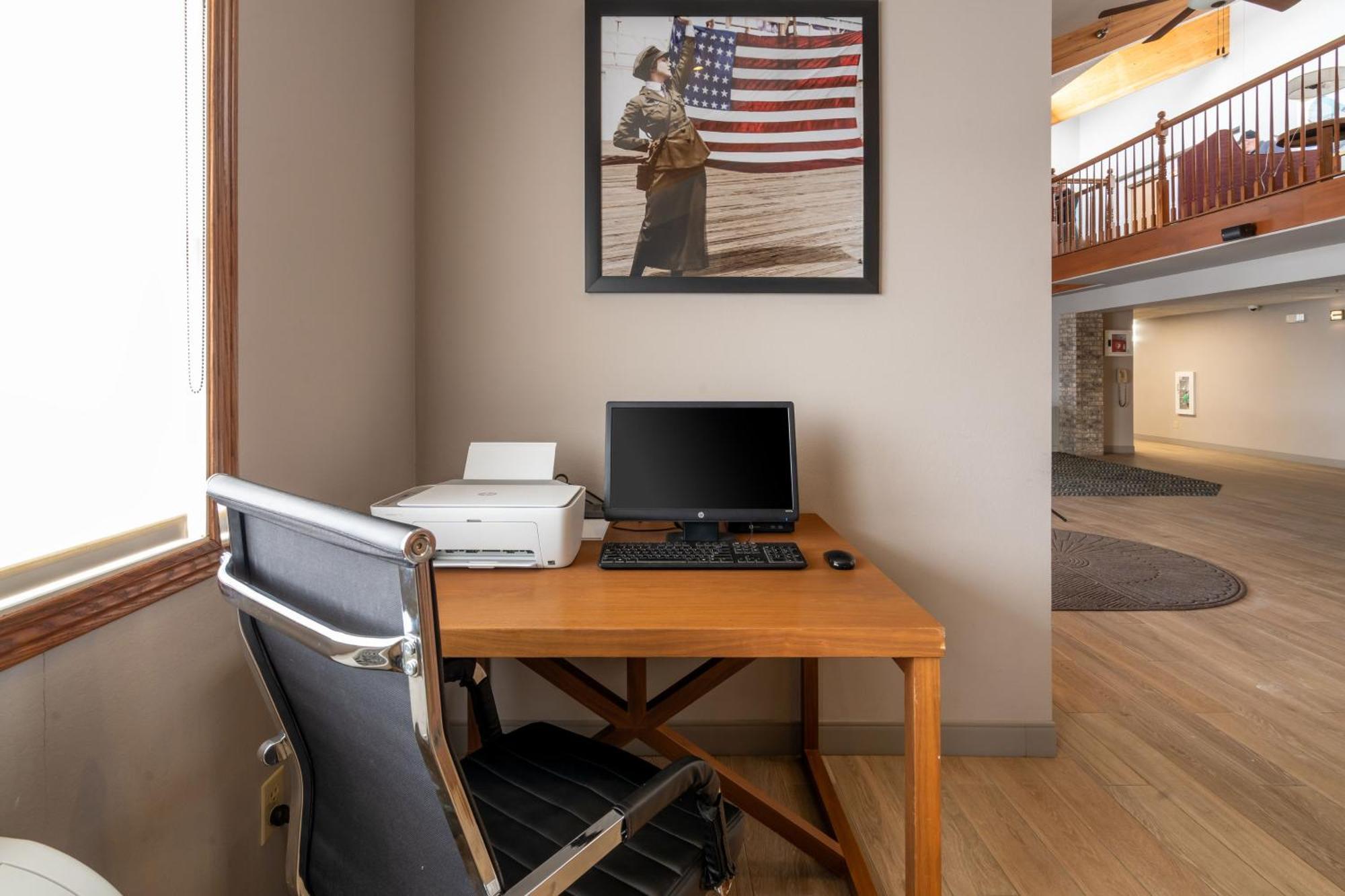 Americinn By Wyndham Valley City Conference Center Bagian luar foto